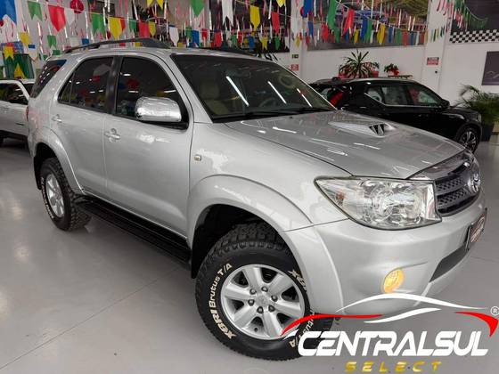 TOYOTA HILUX SW4 3.0 SRV 4X4 16V TURBO INTERCOOLER DIESEL 4P AUTOMÁTICO
